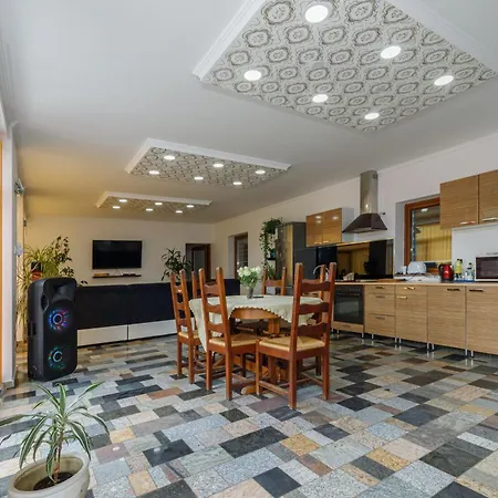 Apartman Koma Vendeghaz Batorliget